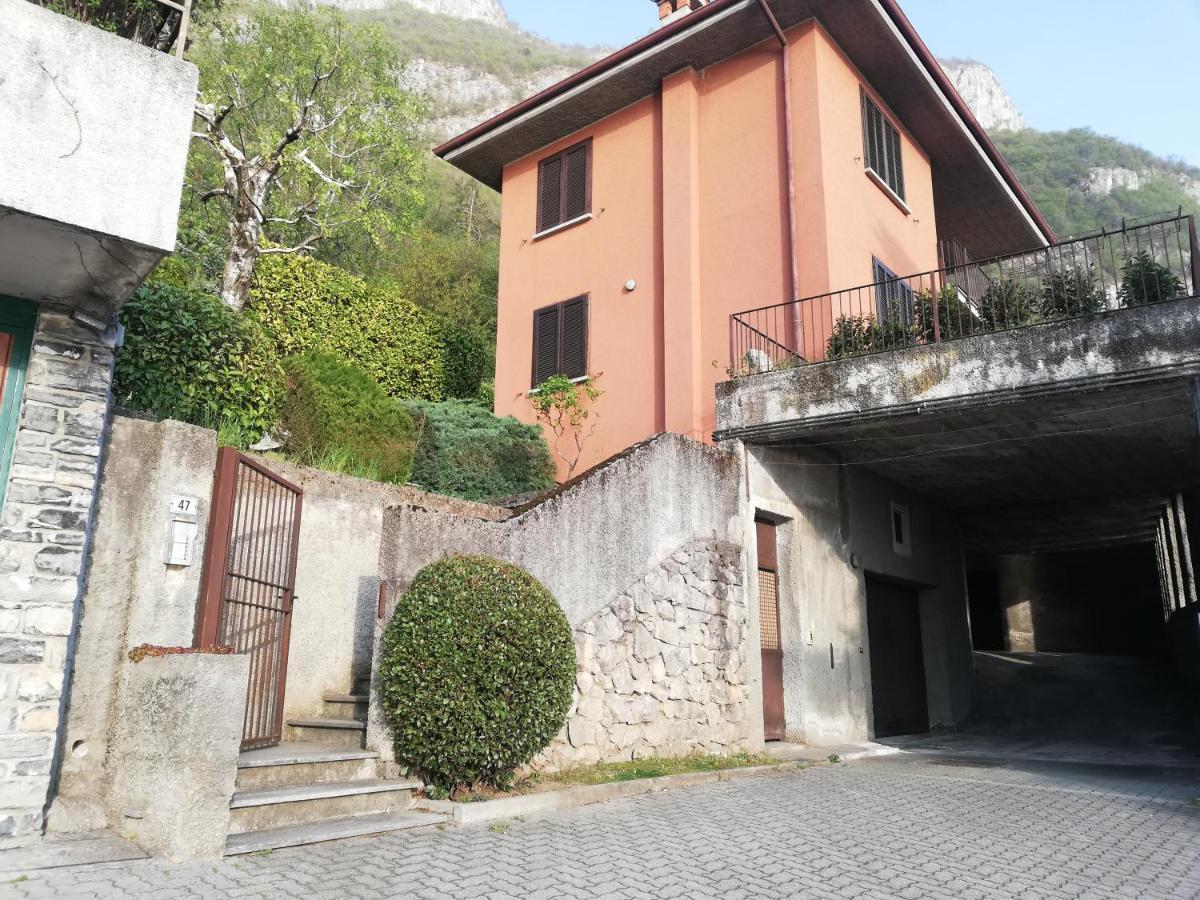 Dream Lake Panorama, Garage In The Center Of Varenna Exteriér fotografie