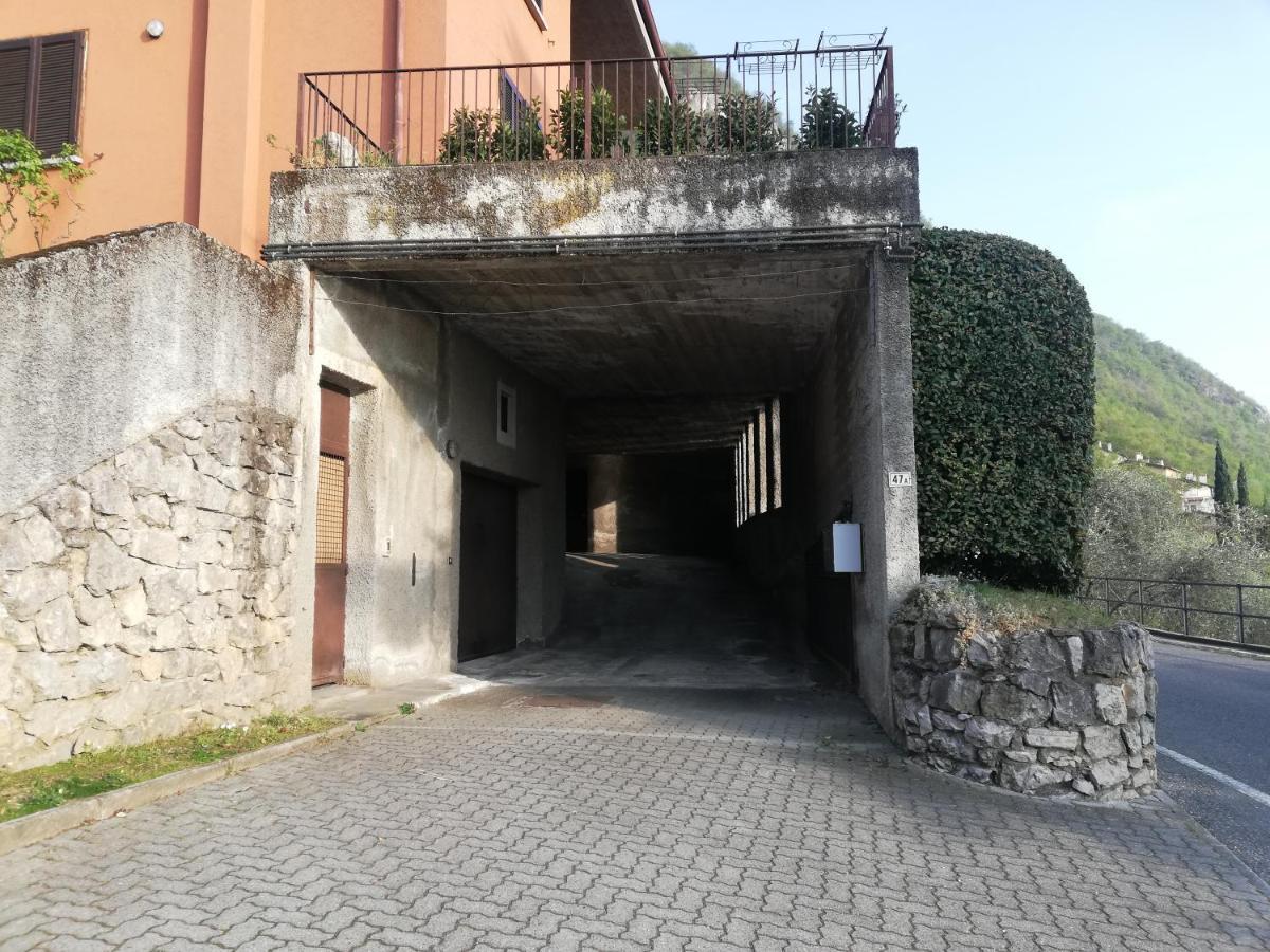 Dream Lake Panorama, Garage In The Center Of Varenna Exteriér fotografie